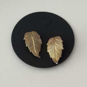 Vintage Gold Tone Leaf Earrings Botanical Pierced Studs